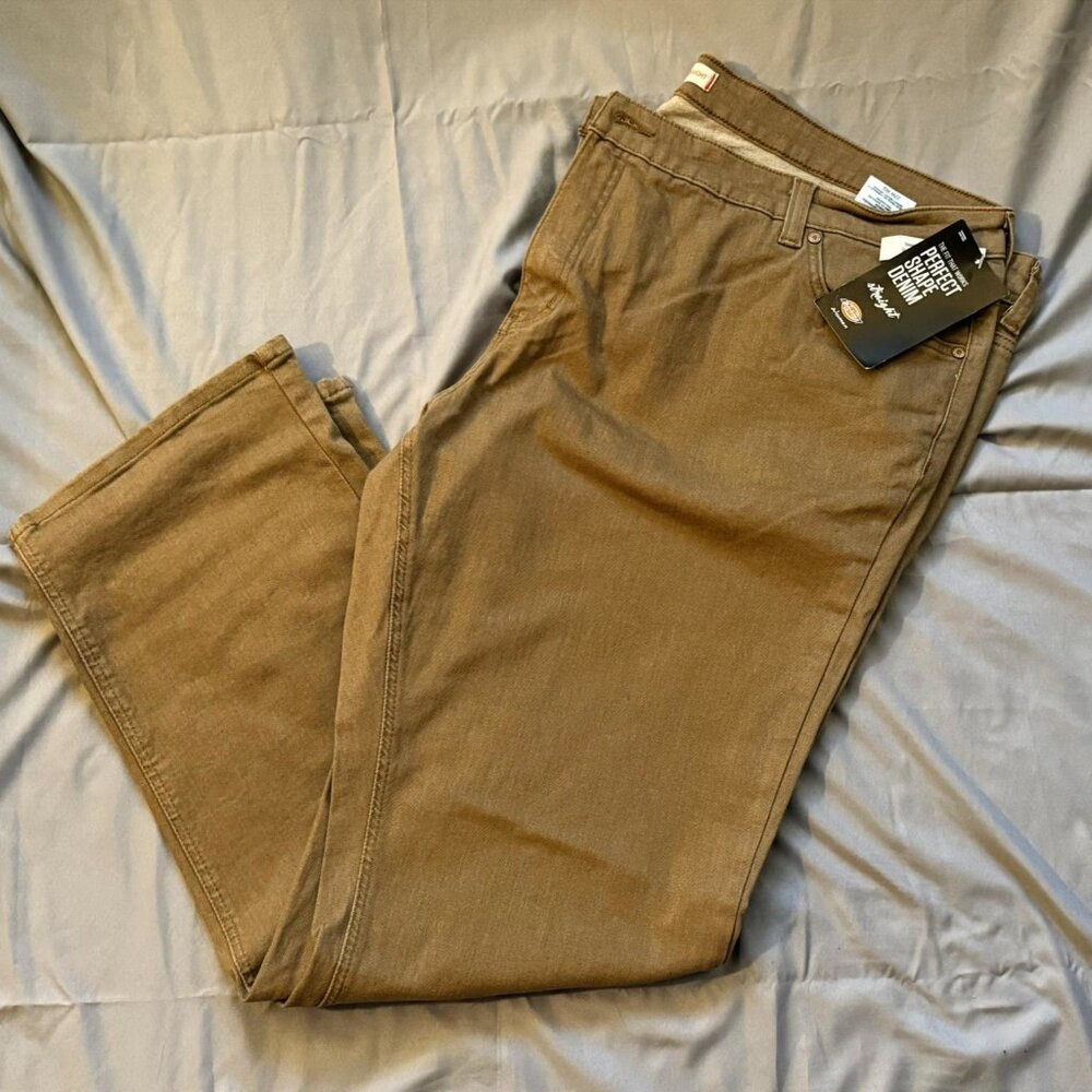 NWT Dickies Perfect Shape Straight 22W Reg Womens